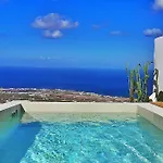 Martynou View * Pýrgos