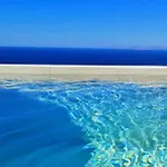Апартаменты Martynou View *